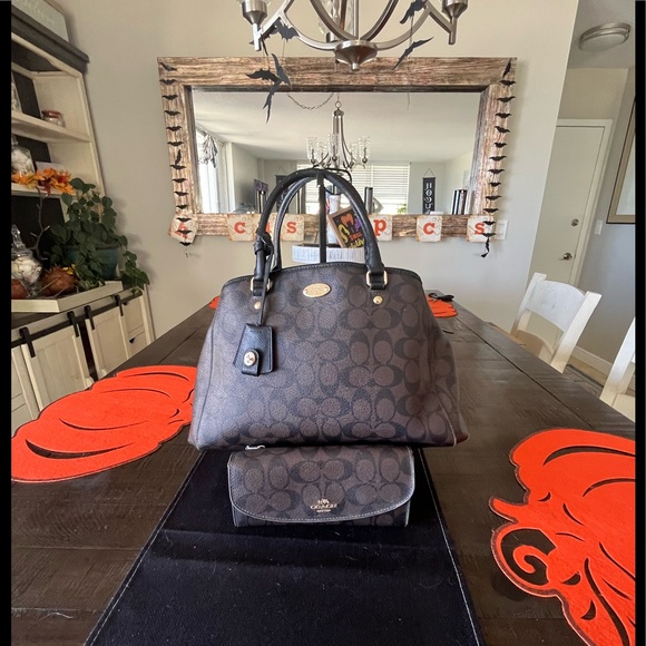 🌺Coach purse and large wallet set - Picture 3 of 11